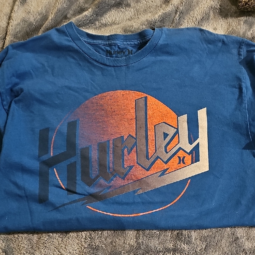 Hurley Tee with Orange and Gray Graphic